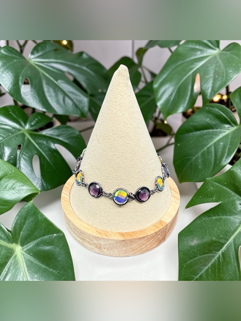 💜🖤GUESS💜🖤Iridescent Rainbow & Purple Stone Bracelet with Gunmetal Tassel/NWT